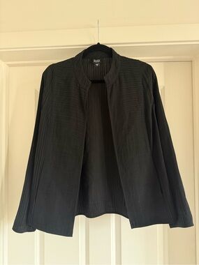 100% Silk Eileen Fisher Black Pleated Open-Front Jacket